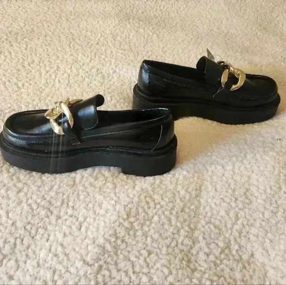 H&M Black Loafers with Gold Chain size 39 - Picture 5 of 10